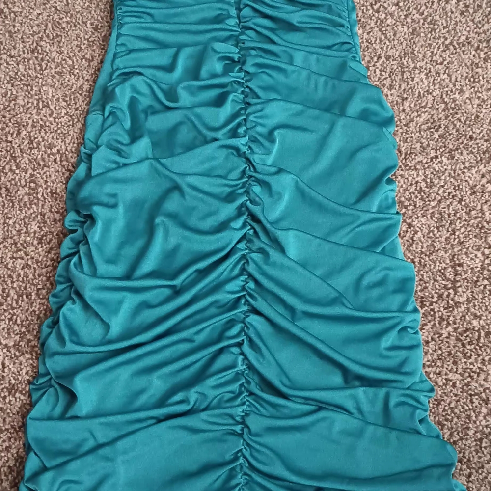 Ruby Rox Teal Ruched Pencil Dress - Picture 2 of 3